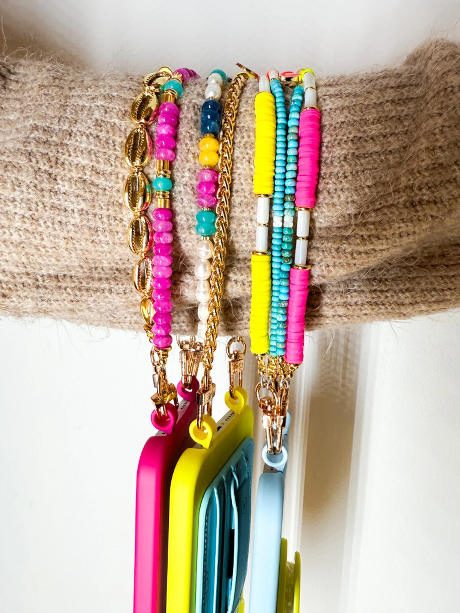 Roxy Phone Wristlet