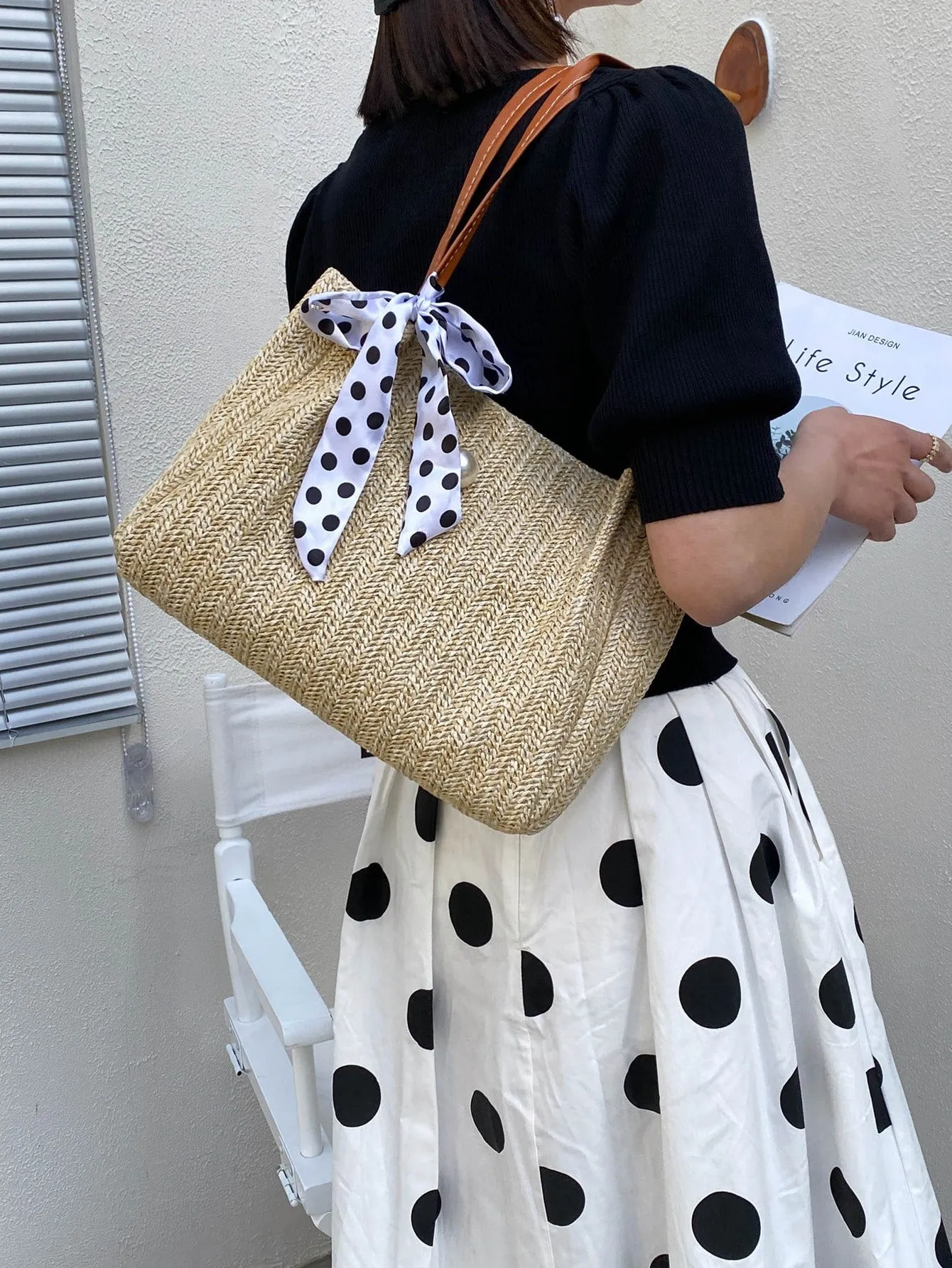 Twilly Scarf & Faux Pearl Decor Straw Bag